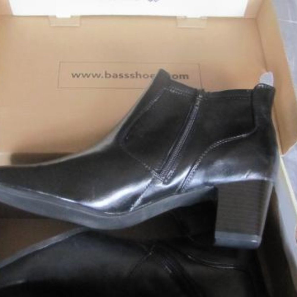 Bass ankle boots